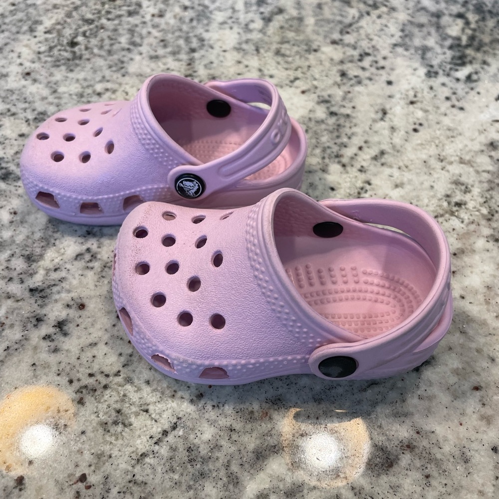 CROCS Kids Light Pink Classic Clogs with Back Strap